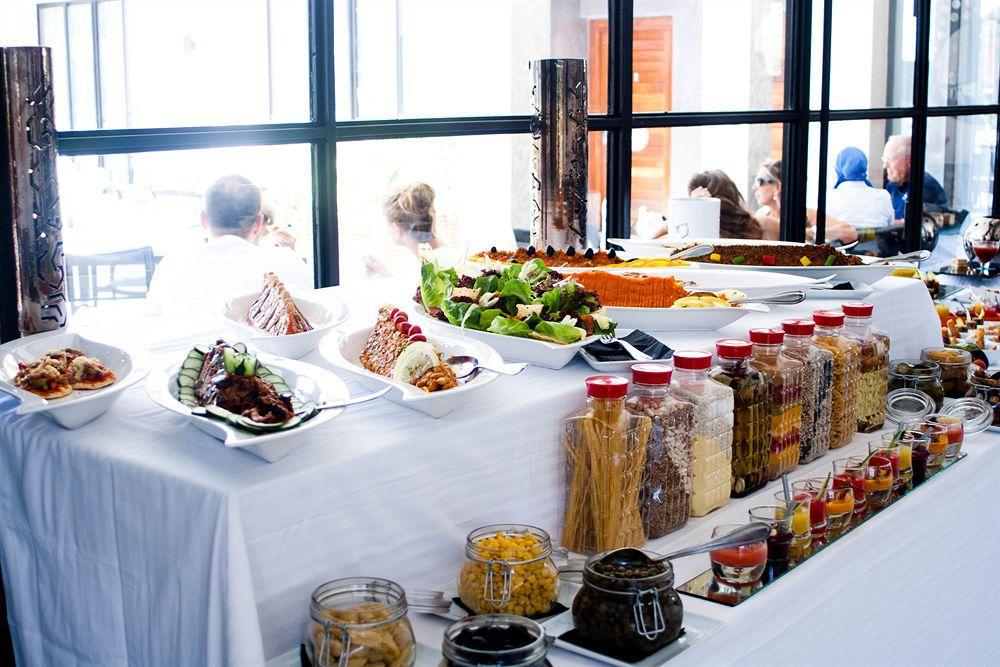 Cesar Resort & Spa Marrakesh Exterior photo A buffet