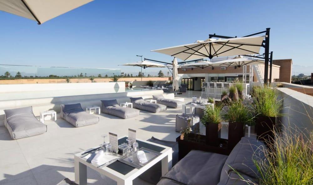 Cesar Resort & Spa Marrakesh Exterior photo The rooftop terrace