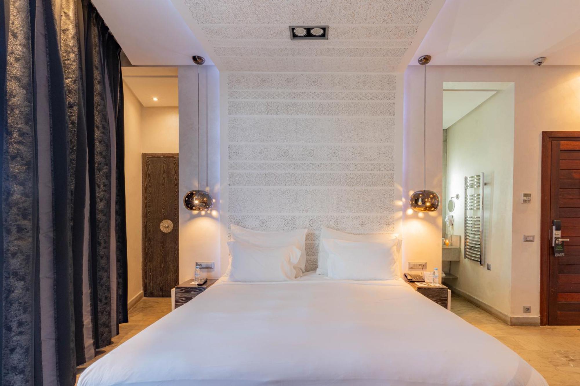 Cesar Resort & Spa Marrakesh Exterior photo A bedroom at the hotel