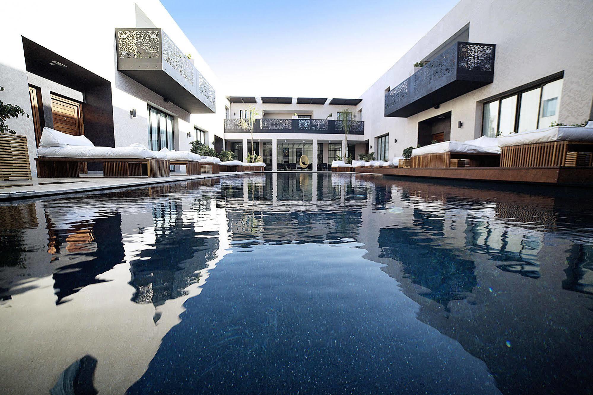 Cesar Resort & Spa Marrakesh Exterior photo The pool at the hotel